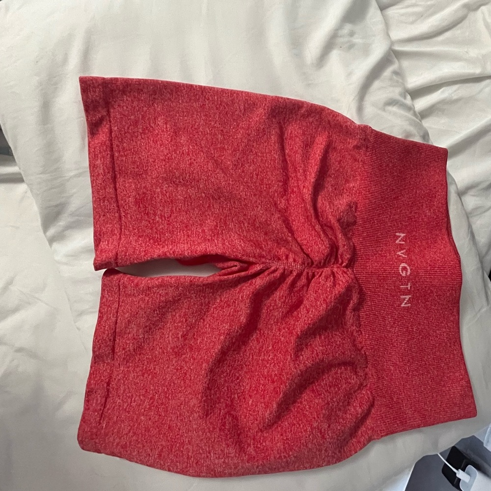 NVGTN scrunch shorts